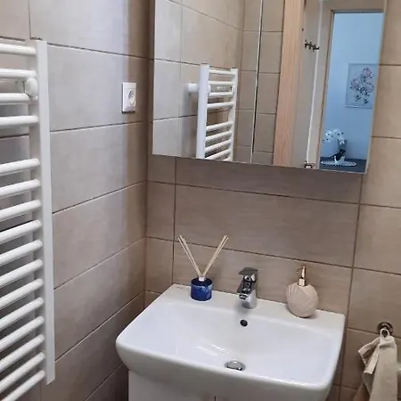 דירה Alizapartman שיופוק